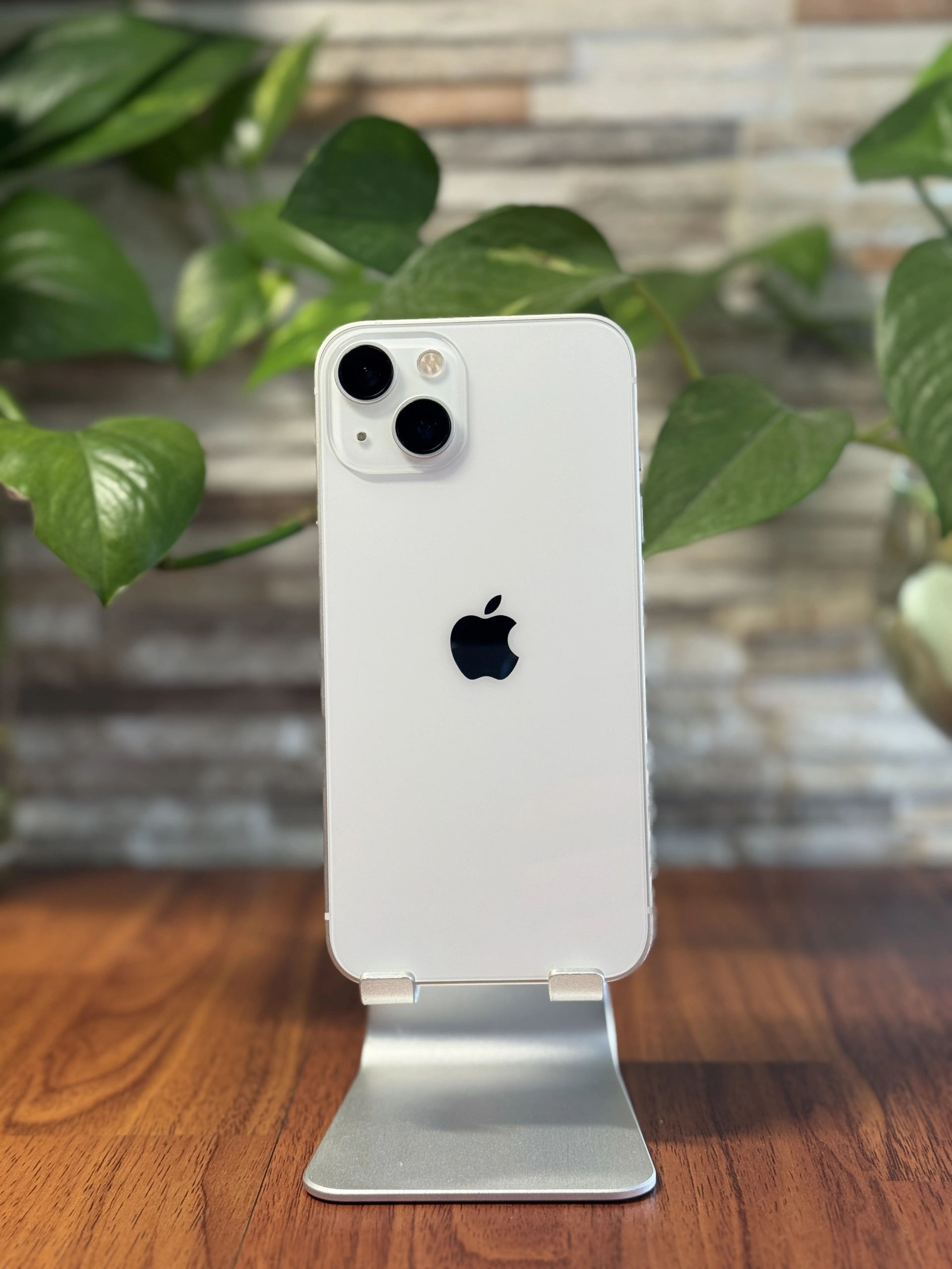iPhone 13 de 256 gb color blanco estelar, vista 2