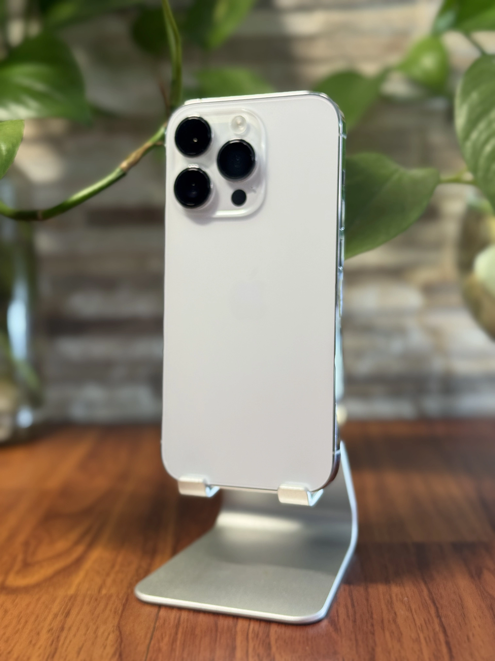 iPhone 14 Pro blanco de 256gb, vista 3